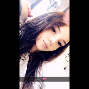 Meet your Posher, Brittney